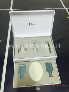 選高質(zhì)量的手機(jī)盒高檔化妝品禮盒就選杭州亨泰包裝制品供應(yīng)的 溫州香水禮盒,選高質(zhì)量的手機(jī)盒高檔化妝品禮盒就選杭州亨泰包裝制品供應(yīng)的 溫州香水禮盒生產(chǎn)廠家,選高質(zhì)量的手機(jī)盒高檔化妝品禮盒就選杭州亨泰包裝